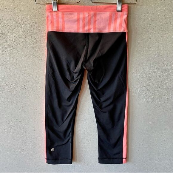Lululemon Run: Proceed with Speed Crop Leggings - Picture 7 of 9